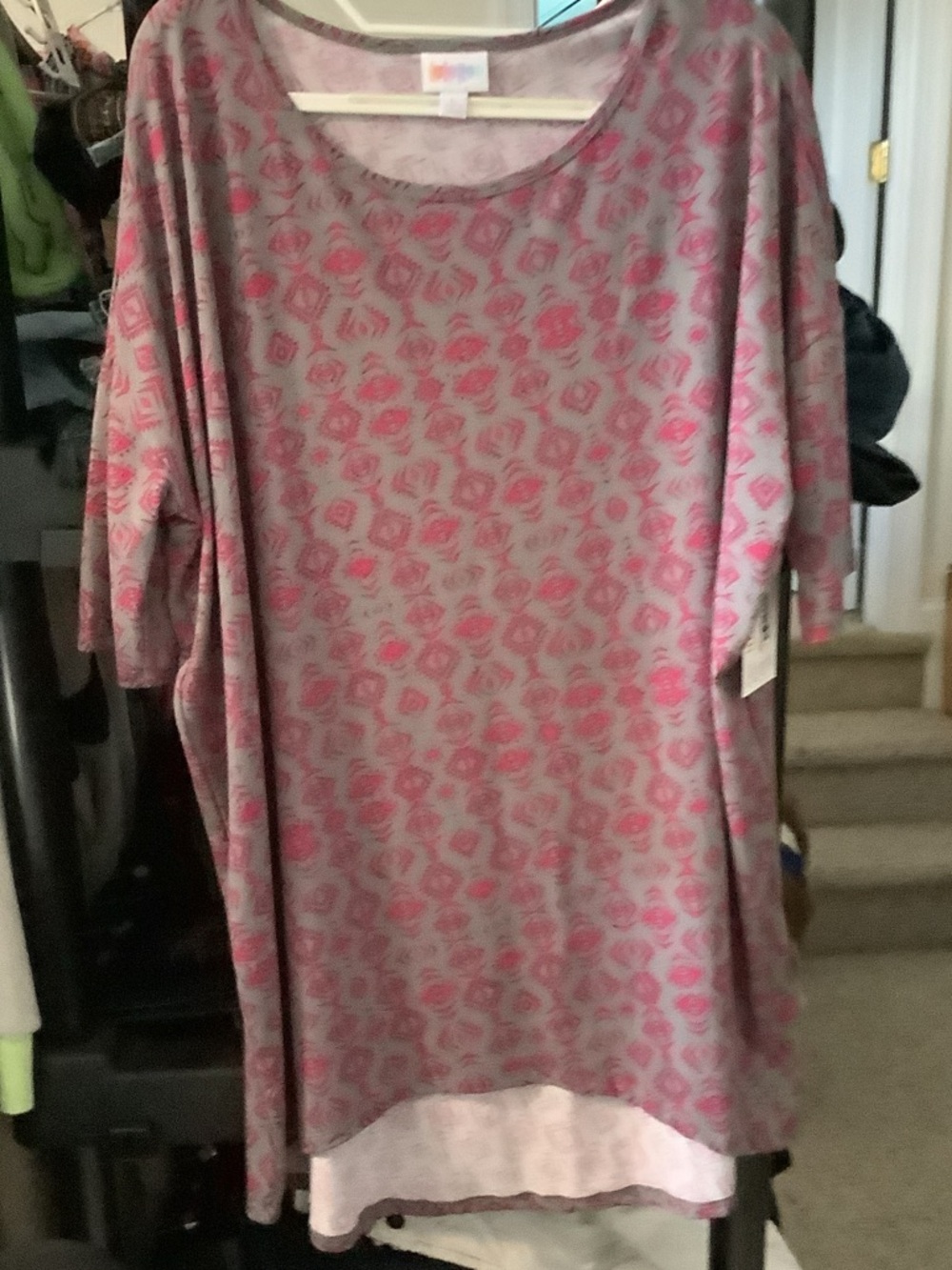 LuLaRoe Irma Pink Patterned Short Sleeve Scoop Neck Top